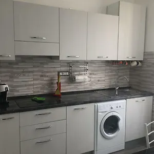 https://casa-felice-la-spezia.hotelitalianriviera.com
